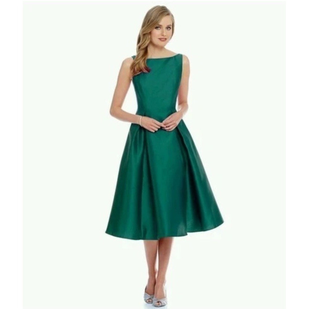 Gorgeous Dark Green‎ Satin Dress size 6